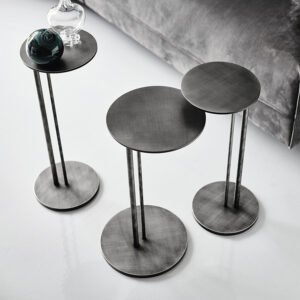 Table basse design haut de gamme Sting Brushed Cattelan Italia, en acier brossé main, disponible chez D-Style Interior.