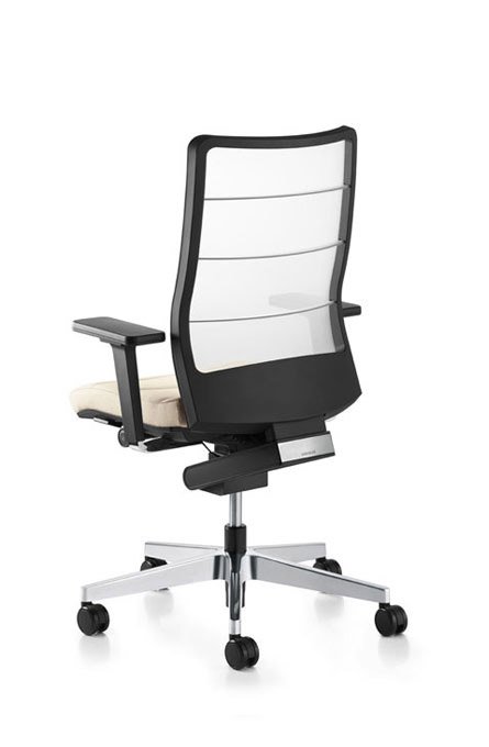 AirPad 3C42, chaise de bureau ergonomique avec membrane transparente et mécanisme Body-Float pour une sensation de légèreté et de confort inégalée. Disponible chez D-Style Interior.