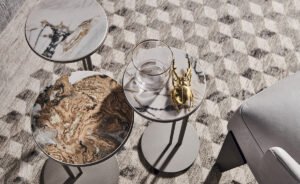 Table basse design haut de gamme Sting Cattelan Italia, plateau céramique Marmi sur base acier embouti, disponible chez D-Style Interior.