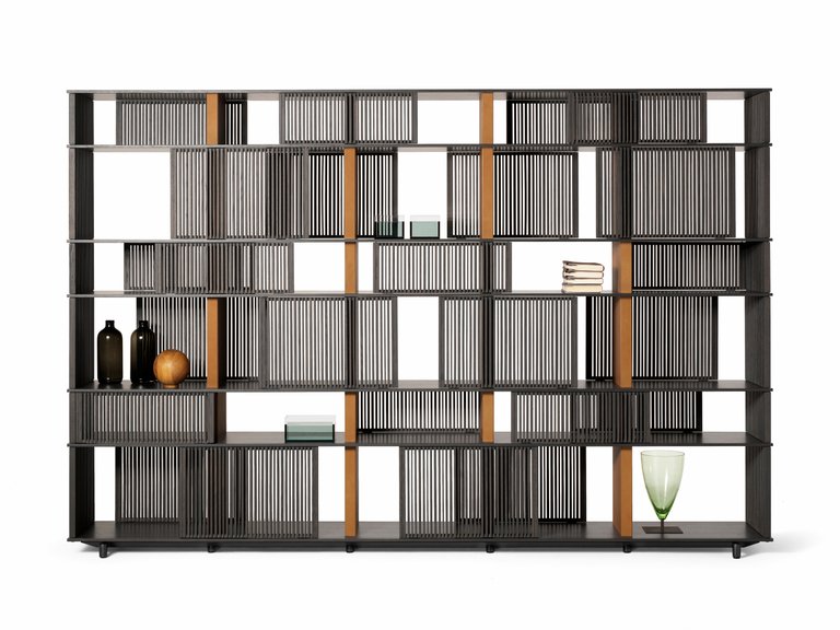 Bibliothèque design Lloyd par Poltrona Frau, système à géométrie variable avec grilles coulissantes, disponible chez D-Style Interior