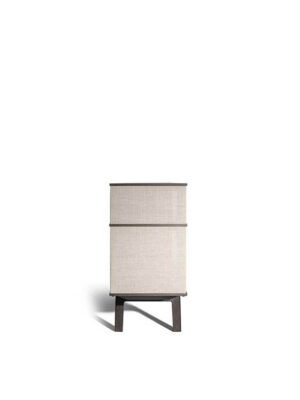 Lloyd Tex Cabinet haut Poltrona Frau : bibliothèque design haut de gamme avec panneaux Techno-fabric coulissants. Design Jean-Marie Massaud. D-Style Interior.