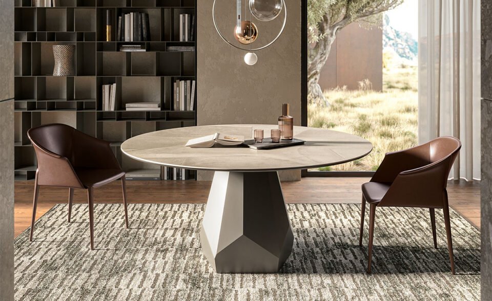 Zermatt Keramik table design haut de gamme par Cattelan Italia avec base géométrique en acier et plateau en céramique Marmi. Disponible chez D-Style Interior.