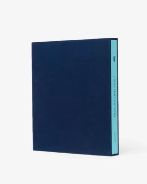 Livre design haut de gamme Tiffany & Co.: Crafting Victory par Assouline, édition sous écrin luxueux, disponible chez D-Style Interior.