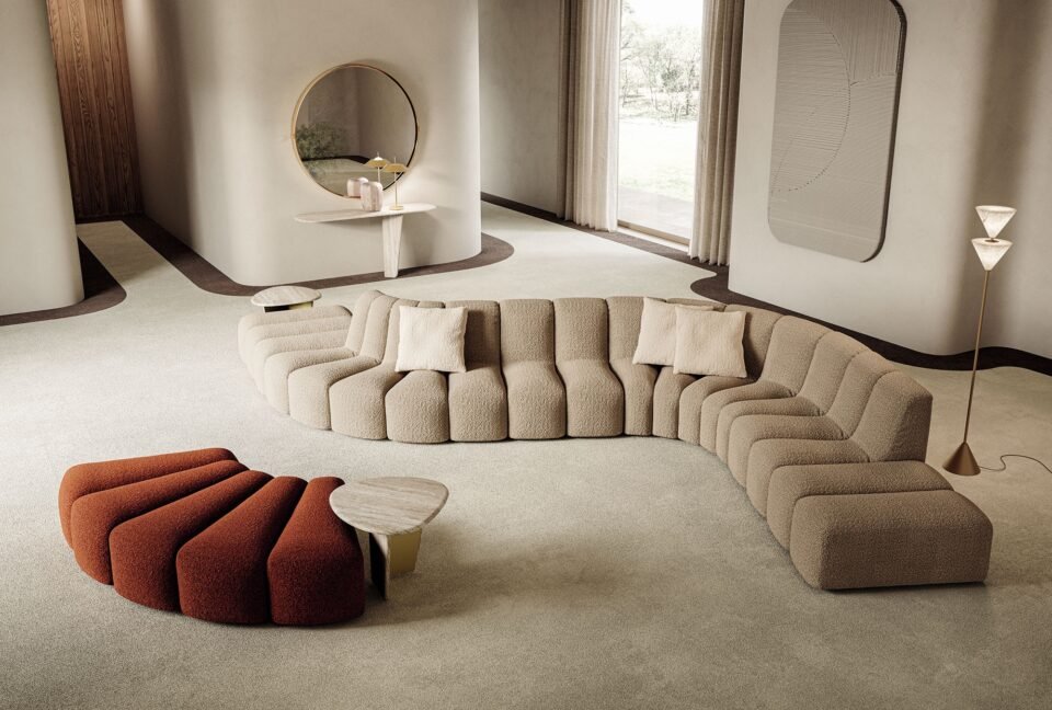 Canapé design haut de gamme Noah de Vittoria Frigerio – un équilibre parfait entre géométrie raffinée et confort absolu, symbole d’un luxe contemporain. Disponible chez D-Style Interior.