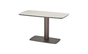 RUN Leather Bureau design compact avec base en acier laqué gaufré et plateau en cuir raffiné. Élégance et savoir-faire italien. Disponible chez D-Style Interior