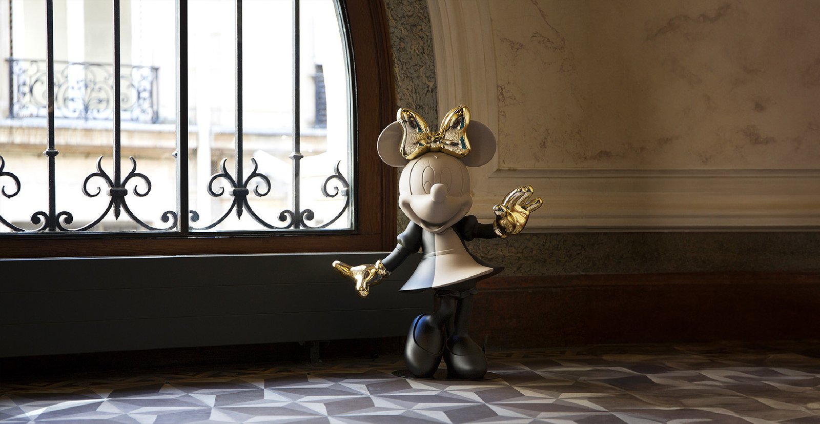 Minnie by Kelly Medium, Sculpture design haut de gamme Leblon Delienne x Kelly Hoppen, élégante et contemporaine, disponible chez D-Style Interior