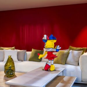 Minnie Welcome Art Collection Medium, sculpture design haut de gamme Leblon Delienne, création contemporaine inspirée de Piet Mondrian. Disponible chez D-Style Interior.