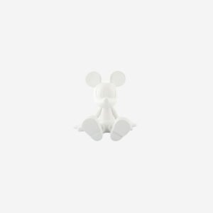 Sitting Mickey Extra Small, Sculpture design haut de gamme Leblon Delienne, résine peinte à la main, contemporaine et élégante, disponible chez D-Style Interior