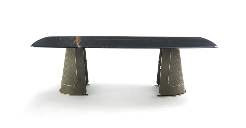 Foscari table design haut de gamme – Vittoria Frigerio