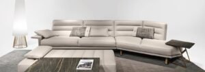 Renegade canapé en cuir design haut de gamme par Gamma Arredamenti, au style architectural et modulable. Disponible chez D-Style Interior.