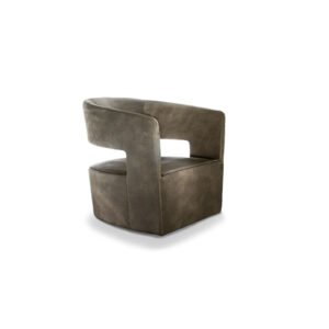 Gem fauteuil par Gamma Arredamenti, une pièce de mobilier haut de gamme alliant confort, élégance et design contemporain. Disponible chez D-Style Interior.