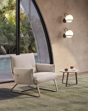 Fifty fauteuil design haut de gamme par Gamma Arredamenti au confort enveloppant et aux finitions raffinées. Disponible chez D-Style Interior.