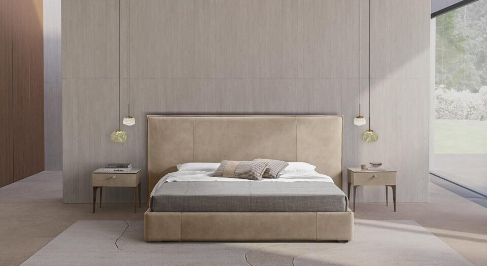 Découvrez le lit Batik Night de Gamma Arredamenti, un modèle en cuir pleine fleur au design moderne et raffiné. Disponible chez D-Style Interior.