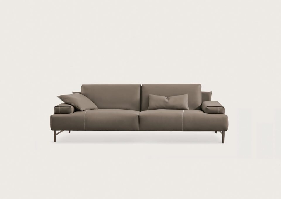 Saks canapé design haut de gamme par Gamma Arredamenti, au style contemporain et modulable. Disponible chez D-Style Interior.