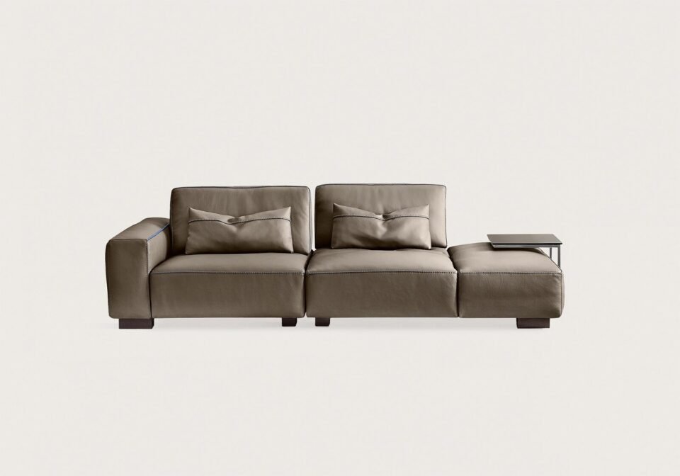 Soho canapé design haut de gamme par Gamma Arredamenti, avec mécanisme réglable et assise moelleuse. Disponible chez D-Style Interior.