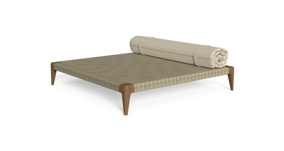 Cruise//Teck Pouf 150 x 150